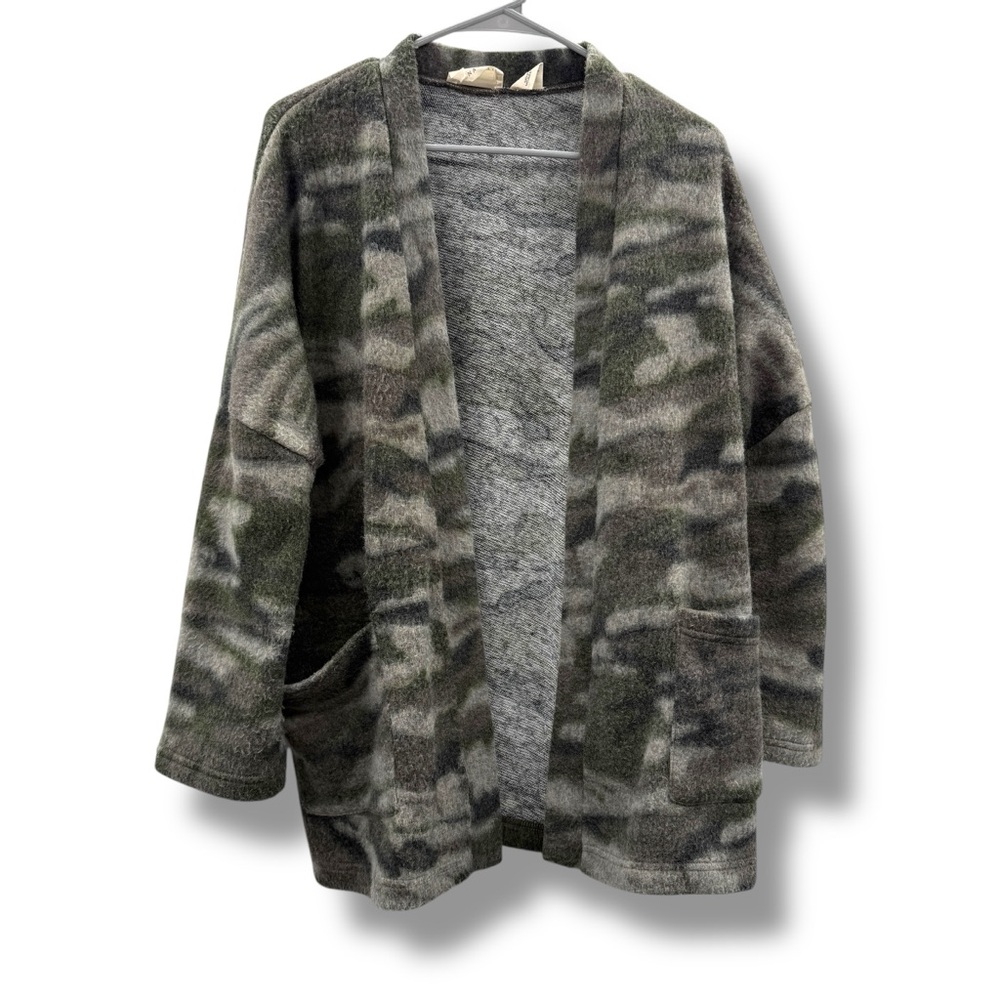 Nanavatee Green Camo Long Sleeve Open Knit Fuzzy Soft Cardigan Sz S/M